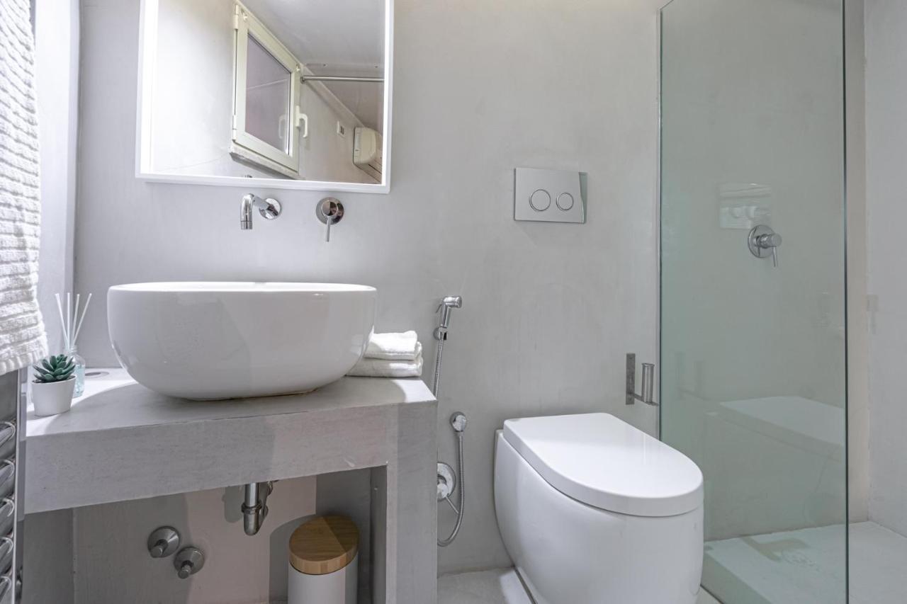 Lucrezia Apartment - Close To Piazza Navona Рим Экстерьер фото