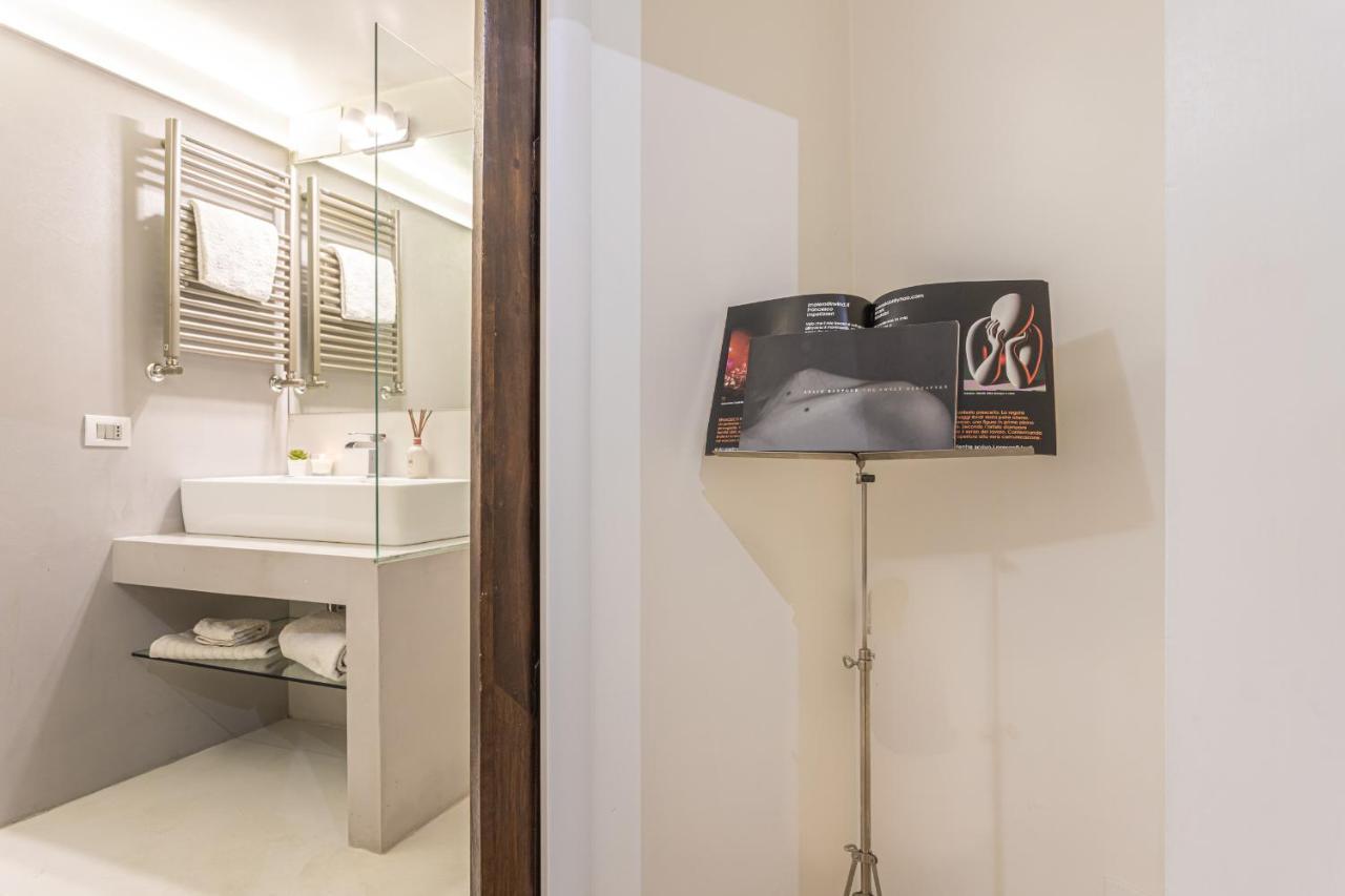 Lucrezia Apartment - Close To Piazza Navona Рим Экстерьер фото