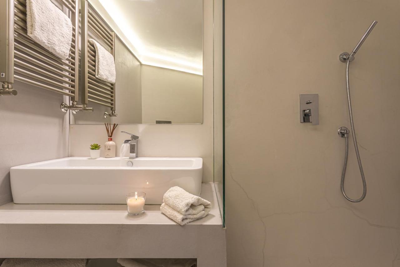 Lucrezia Apartment - Close To Piazza Navona Рим Экстерьер фото