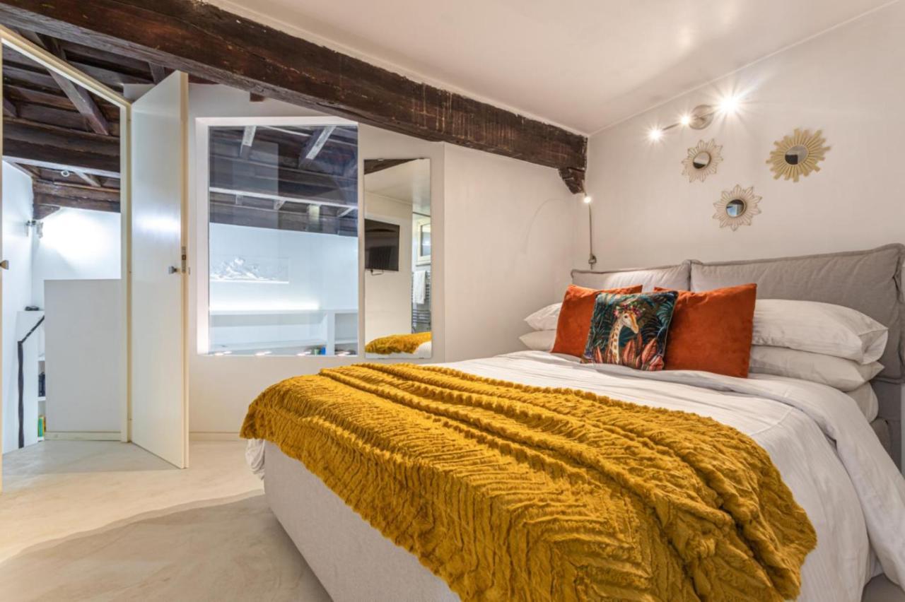 Lucrezia Apartment - Close To Piazza Navona Рим Экстерьер фото