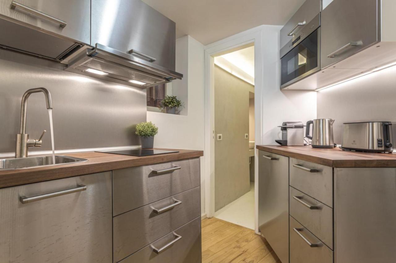 Lucrezia Apartment - Close To Piazza Navona Рим Экстерьер фото